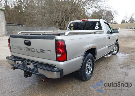 2004 Chevrolet Silverado 1500 z USA, uszkodzony, nr VIN 1GCEC14T54Z261553